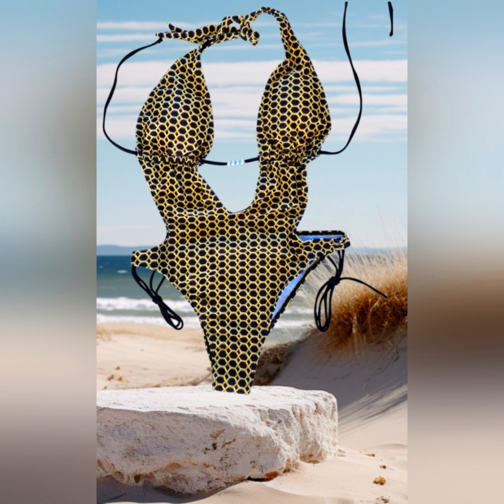 🌞NIP Shein Swim Stylish Gold and Black Sexy Swimsuit